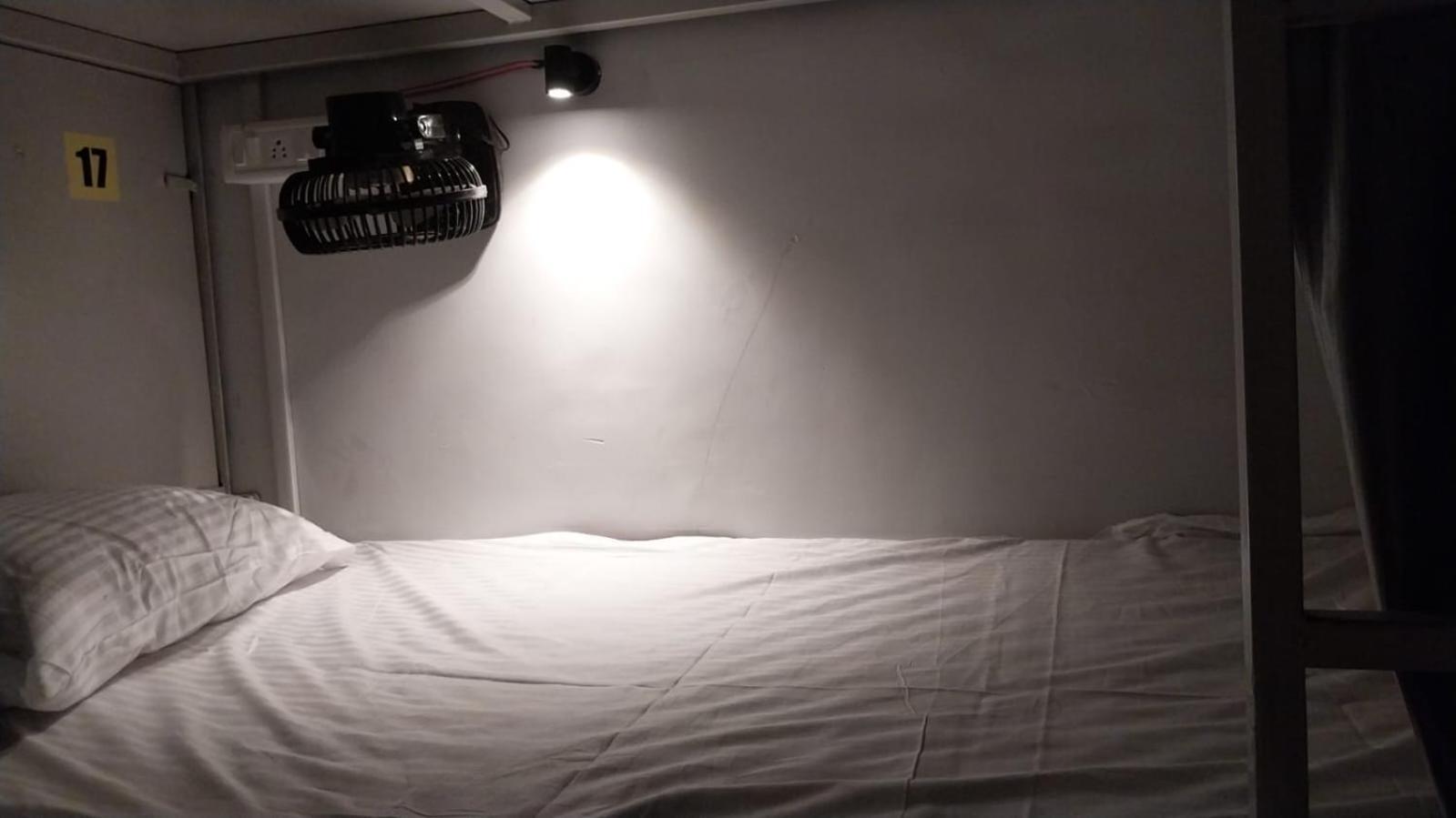 Saffron Dormitory Goregaon East Mumbai Luaran gambar